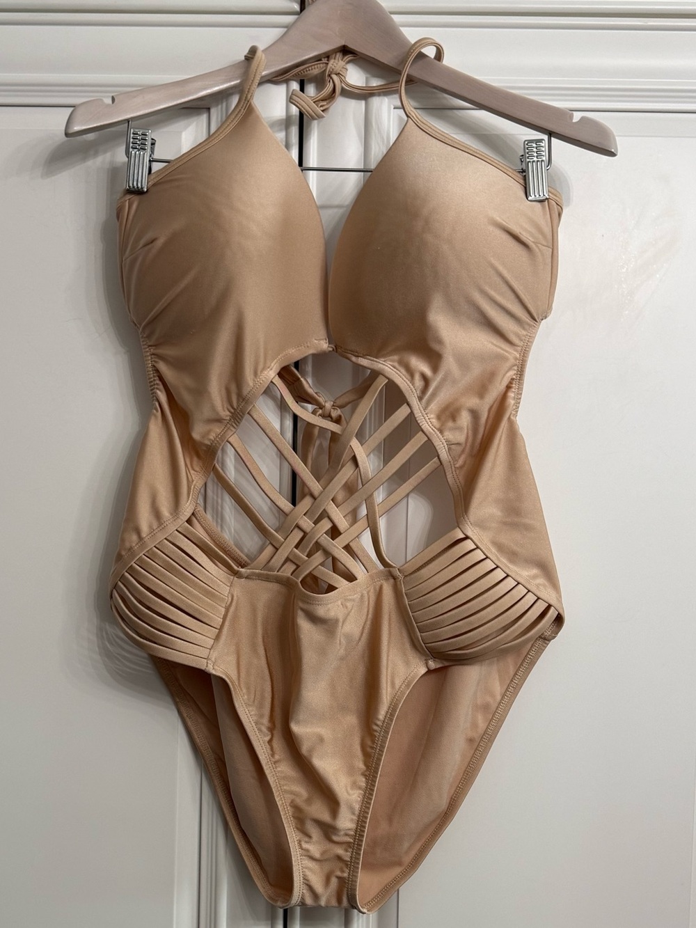 Kenneth Cole Sz XXL Nude Strappy Push-Up Macrame Halter One Piece Swimsuit NWOT